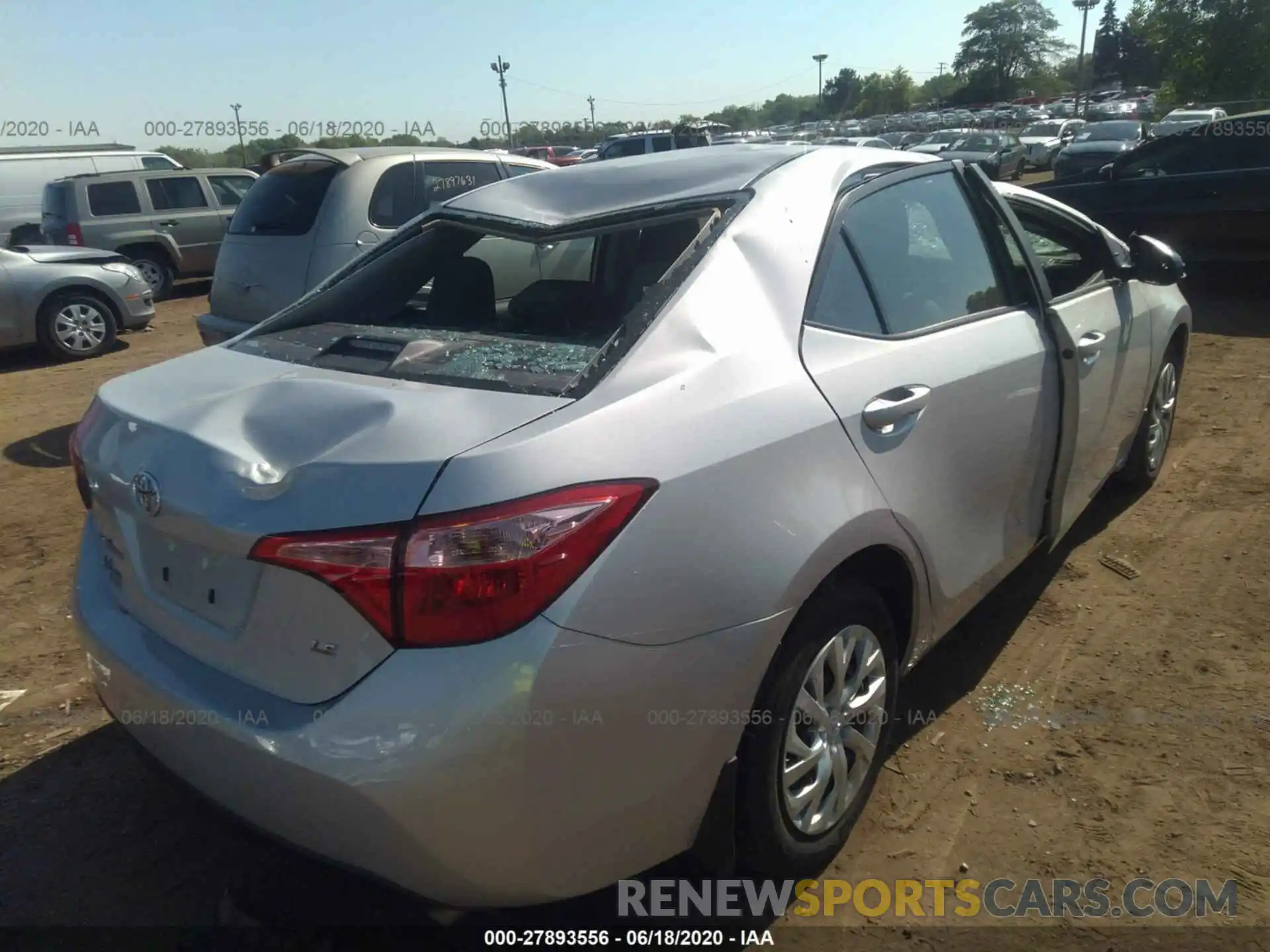 4 Photograph of a damaged car 2T1BURHE7KC164727 TOYOTA COROLLA 2019