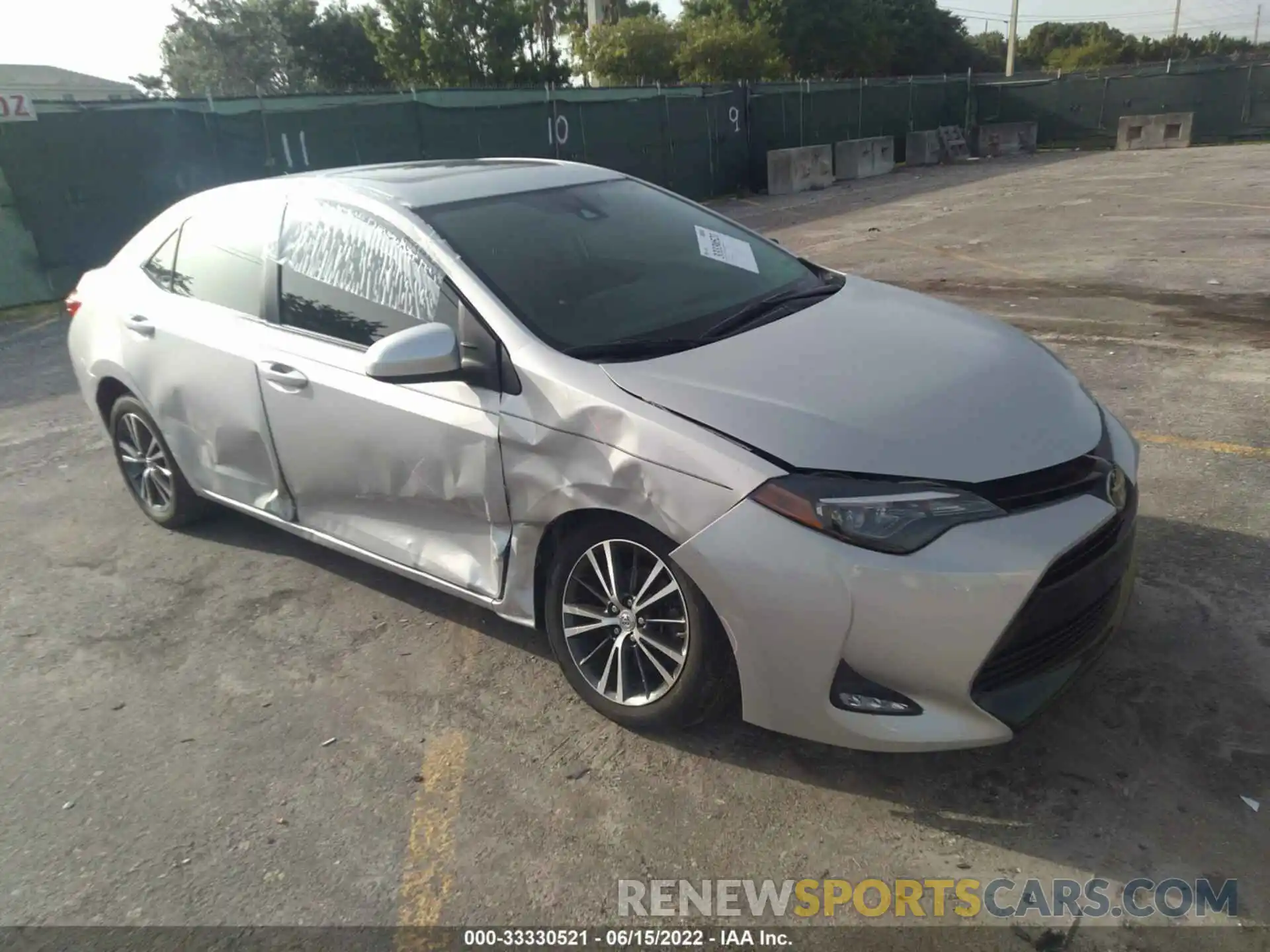 1 Photograph of a damaged car 2T1BURHE7KC164906 TOYOTA COROLLA 2019