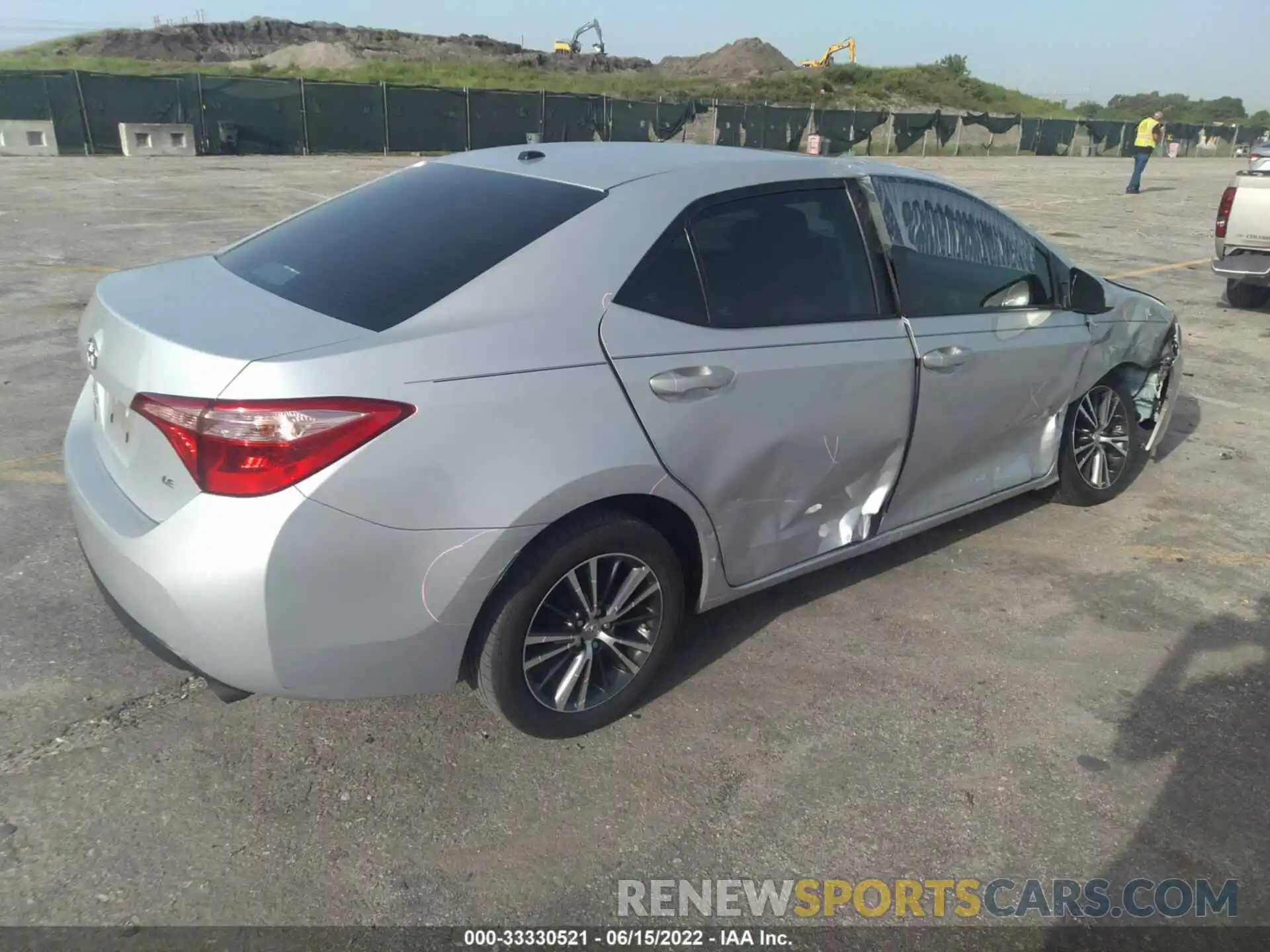 4 Photograph of a damaged car 2T1BURHE7KC164906 TOYOTA COROLLA 2019