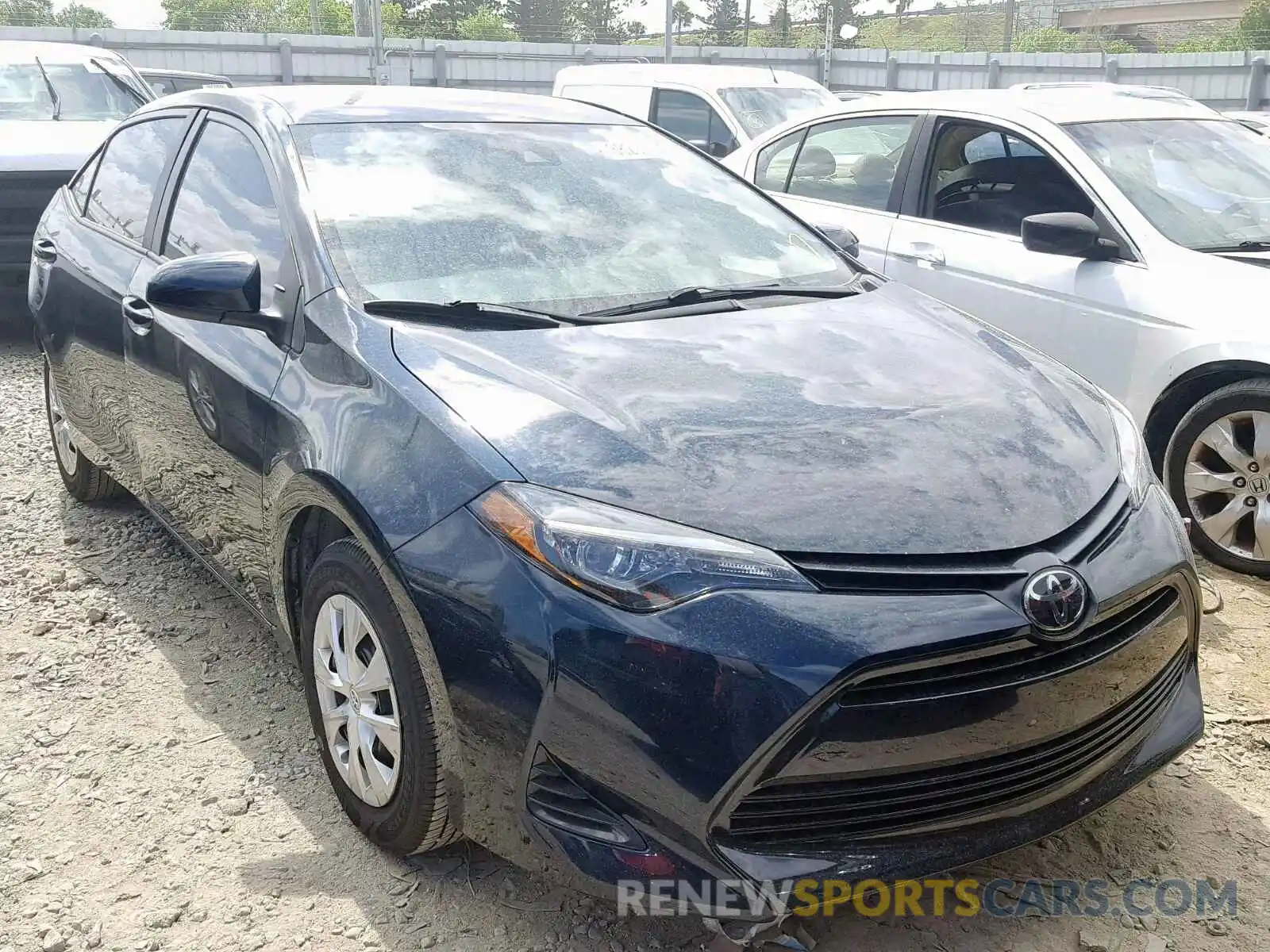 1 Photograph of a damaged car 2T1BURHE7KC166008 TOYOTA COROLLA 2019