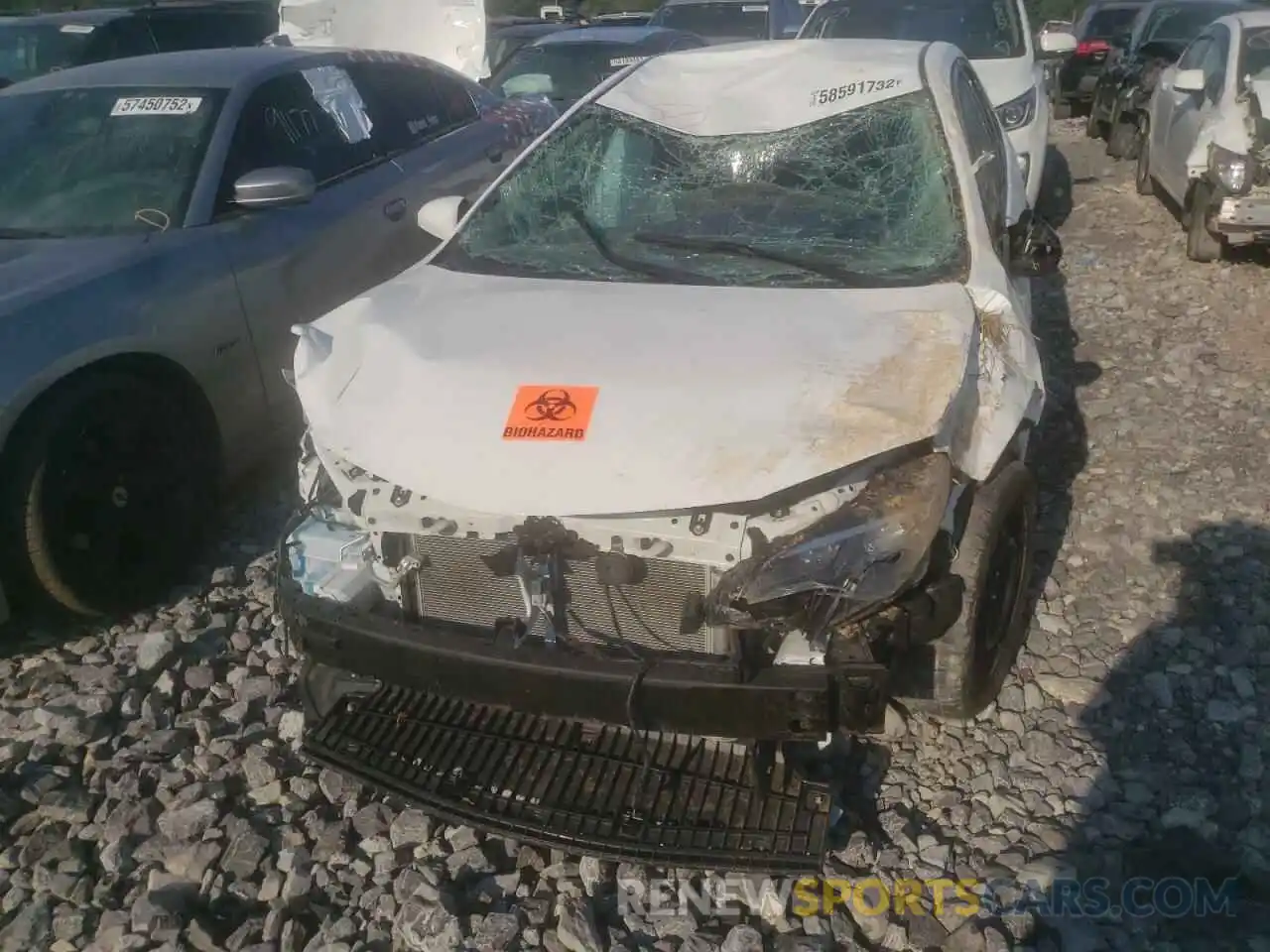 9 Photograph of a damaged car 2T1BURHE7KC166039 TOYOTA COROLLA 2019