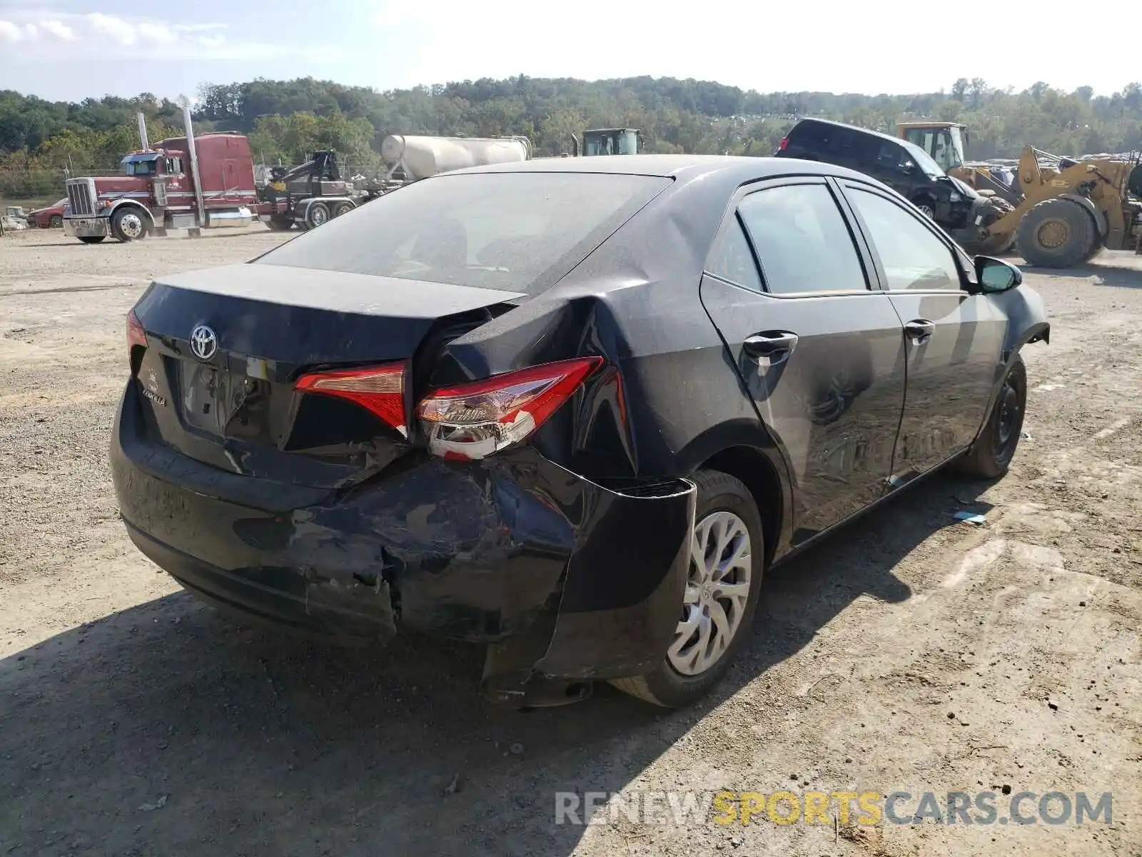 4 Photograph of a damaged car 2T1BURHE7KC167174 TOYOTA COROLLA 2019