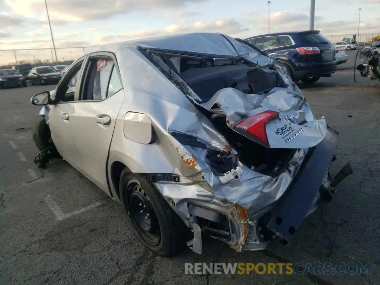 3 Photograph of a damaged car 2T1BURHE7KC167580 TOYOTA COROLLA 2019