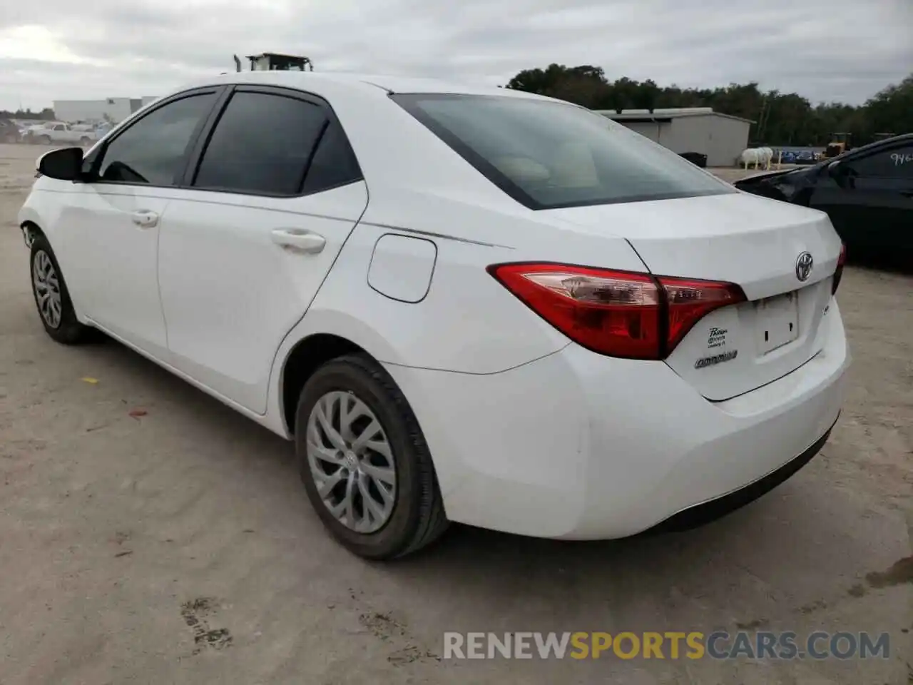 3 Photograph of a damaged car 2T1BURHE7KC168938 TOYOTA COROLLA 2019