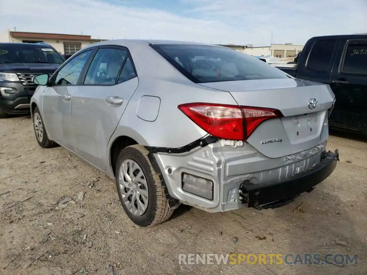 3 Photograph of a damaged car 2T1BURHE7KC169801 TOYOTA COROLLA 2019