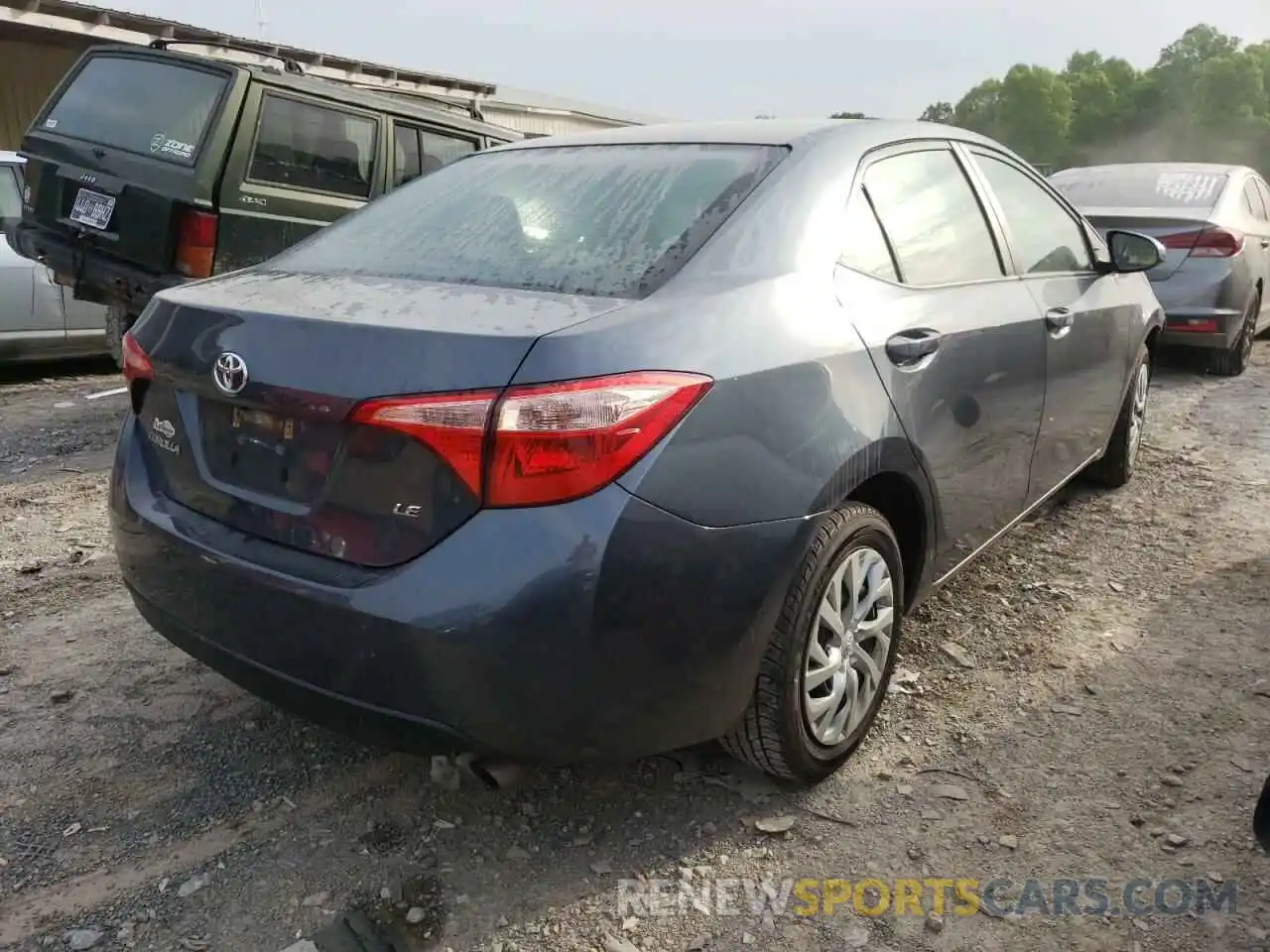 4 Photograph of a damaged car 2T1BURHE7KC171967 TOYOTA COROLLA 2019