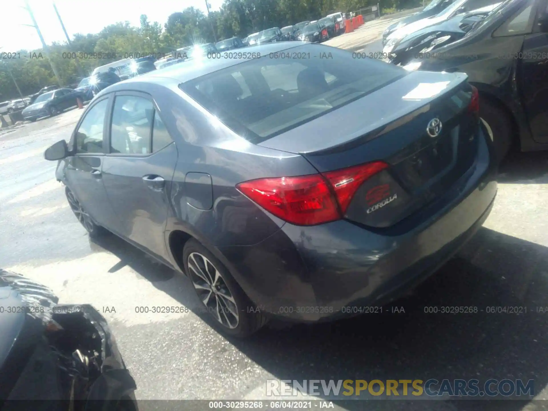 3 Photograph of a damaged car 2T1BURHE7KC172097 TOYOTA COROLLA 2019