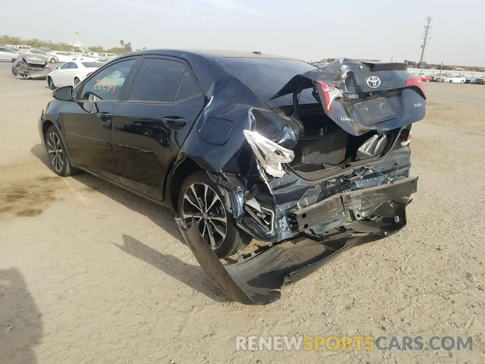 3 Photograph of a damaged car 2T1BURHE7KC173394 TOYOTA COROLLA 2019