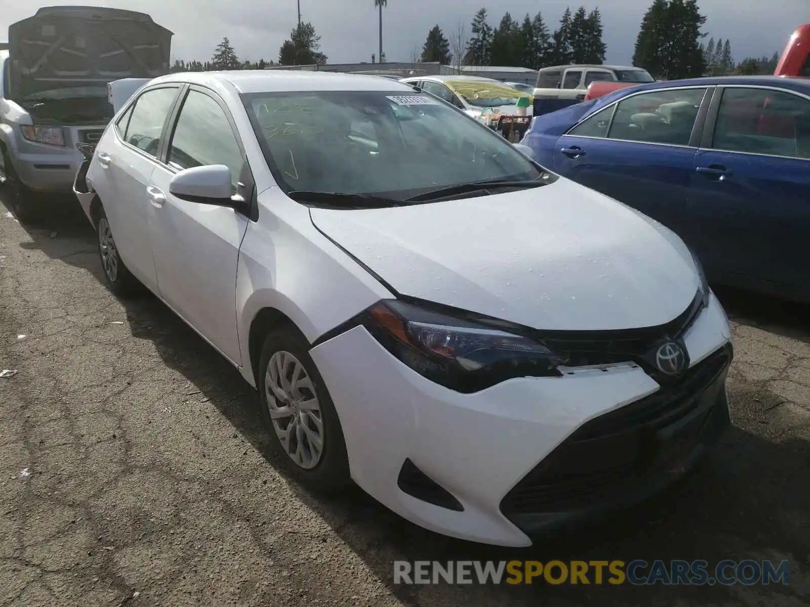 1 Photograph of a damaged car 2T1BURHE7KC173458 TOYOTA COROLLA 2019