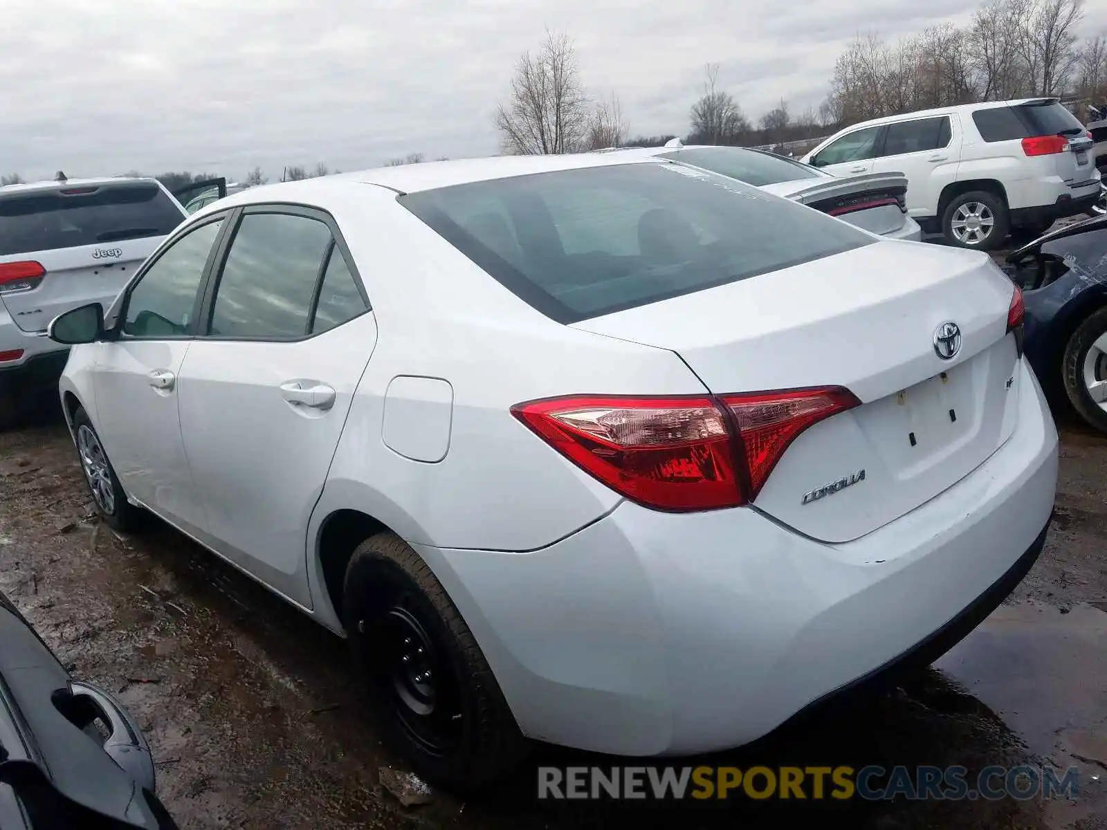 3 Photograph of a damaged car 2T1BURHE7KC173802 TOYOTA COROLLA 2019