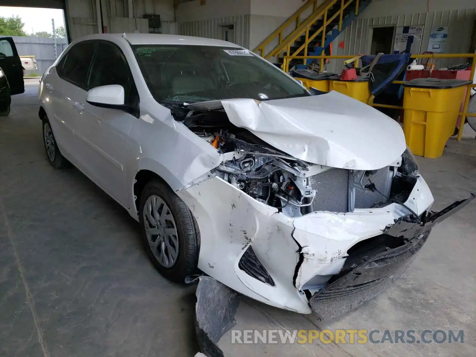 1 Photograph of a damaged car 2T1BURHE7KC174206 TOYOTA COROLLA 2019