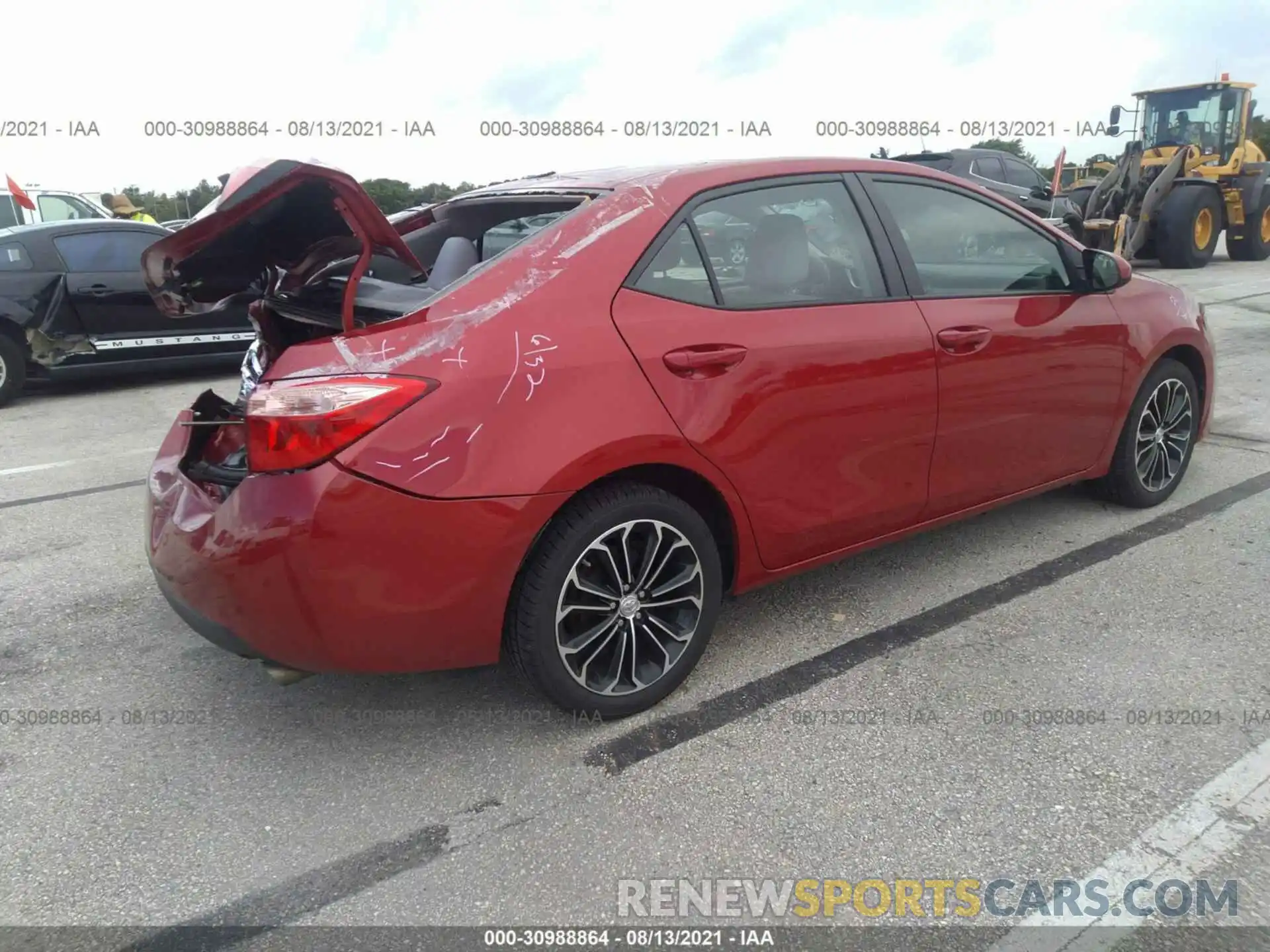 4 Photograph of a damaged car 2T1BURHE7KC174965 TOYOTA COROLLA 2019