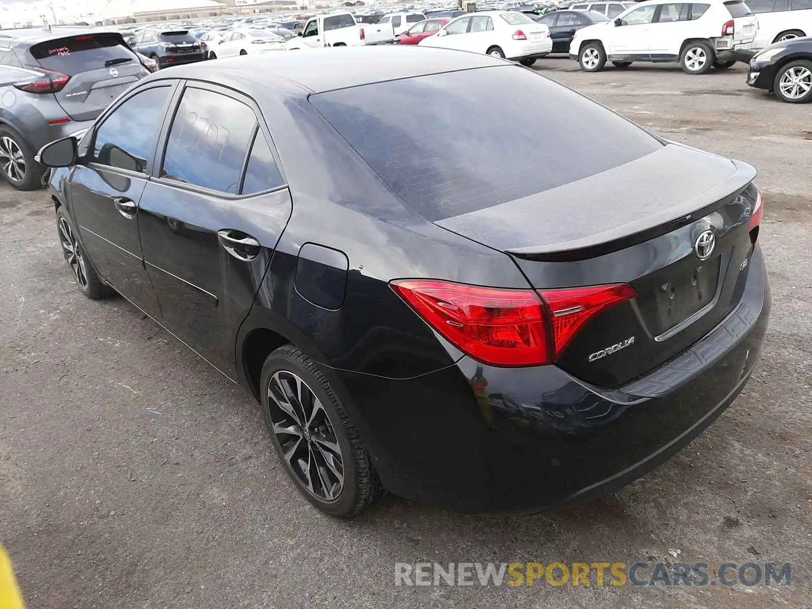 3 Photograph of a damaged car 2T1BURHE7KC175274 TOYOTA COROLLA 2019