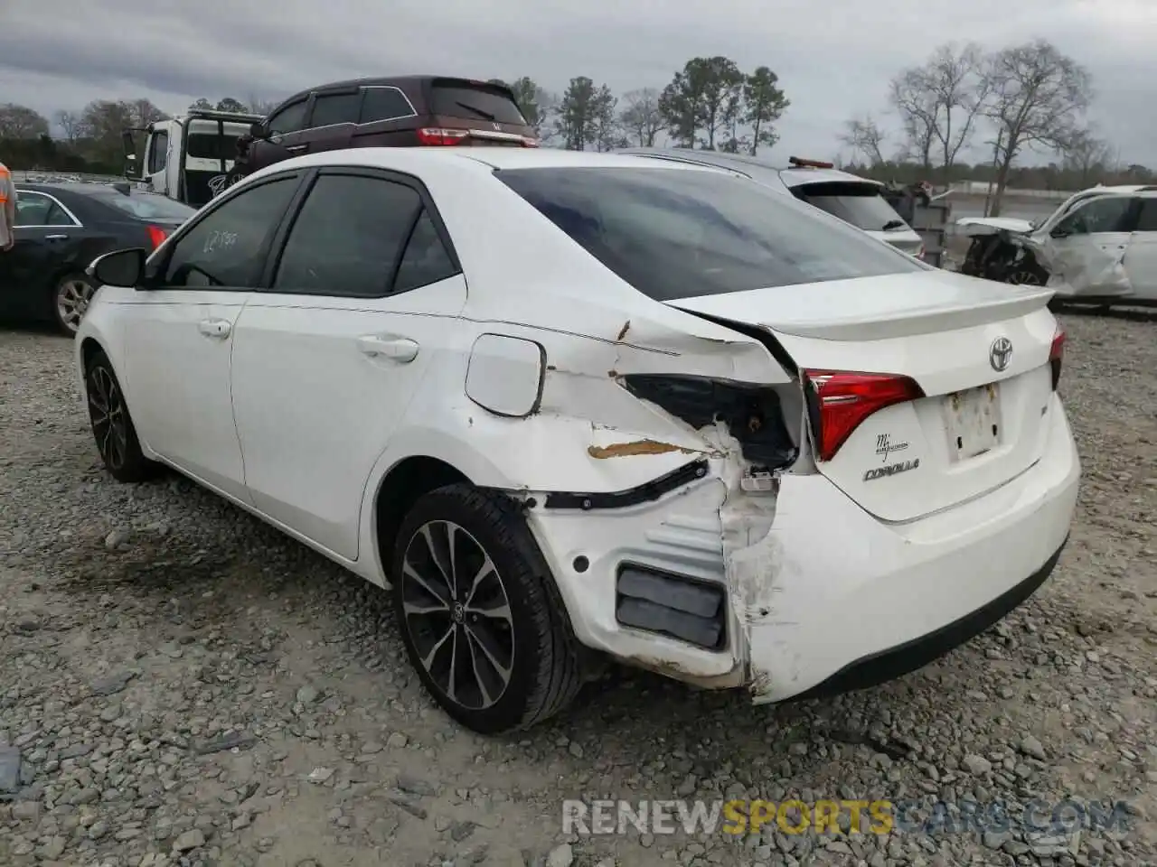 3 Photograph of a damaged car 2T1BURHE7KC176151 TOYOTA COROLLA 2019