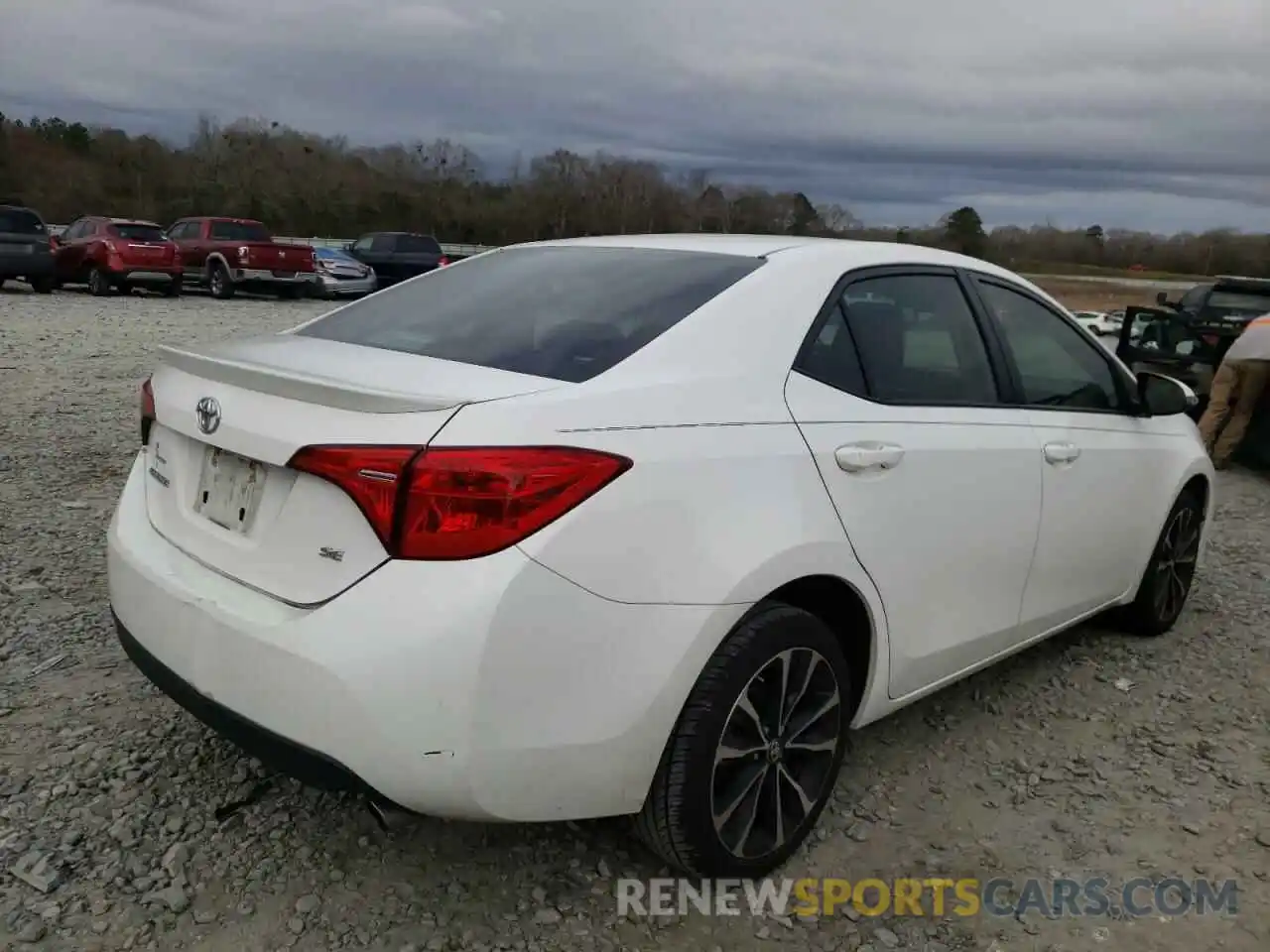 4 Photograph of a damaged car 2T1BURHE7KC176151 TOYOTA COROLLA 2019