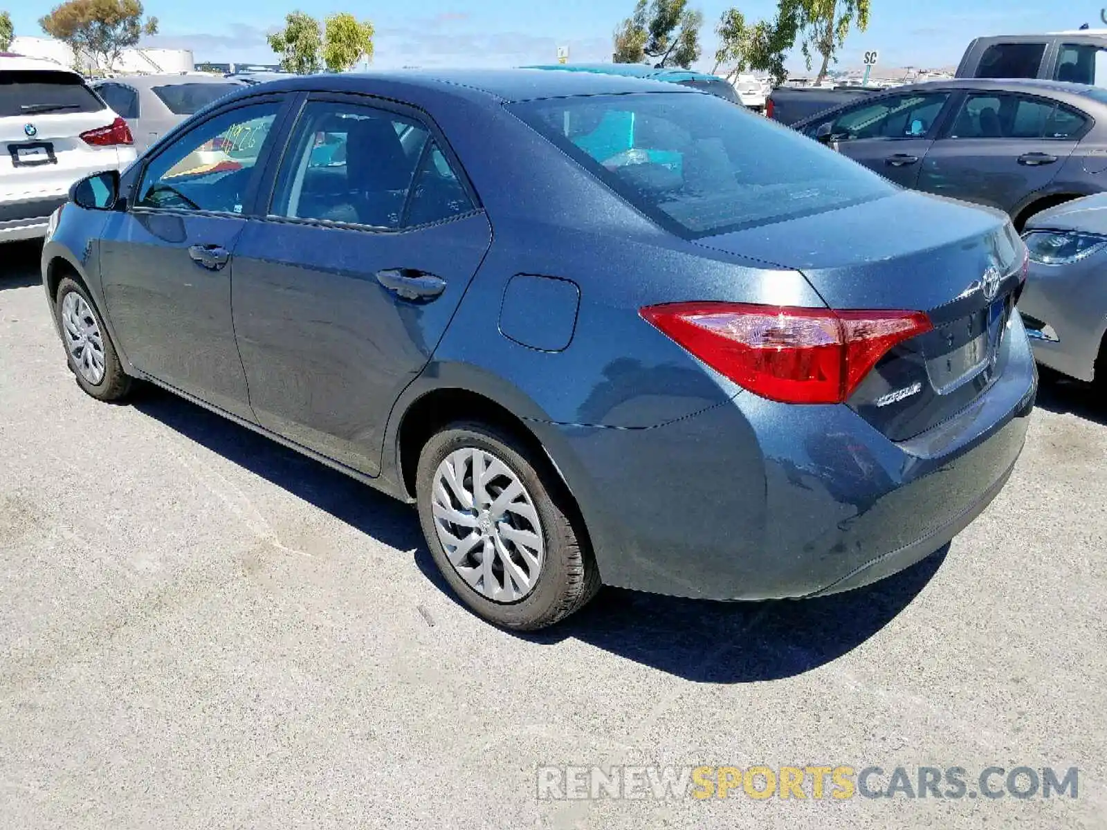 3 Photograph of a damaged car 2T1BURHE7KC176683 TOYOTA COROLLA 2019