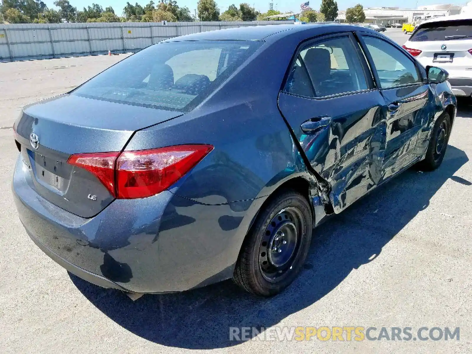 4 Photograph of a damaged car 2T1BURHE7KC176683 TOYOTA COROLLA 2019