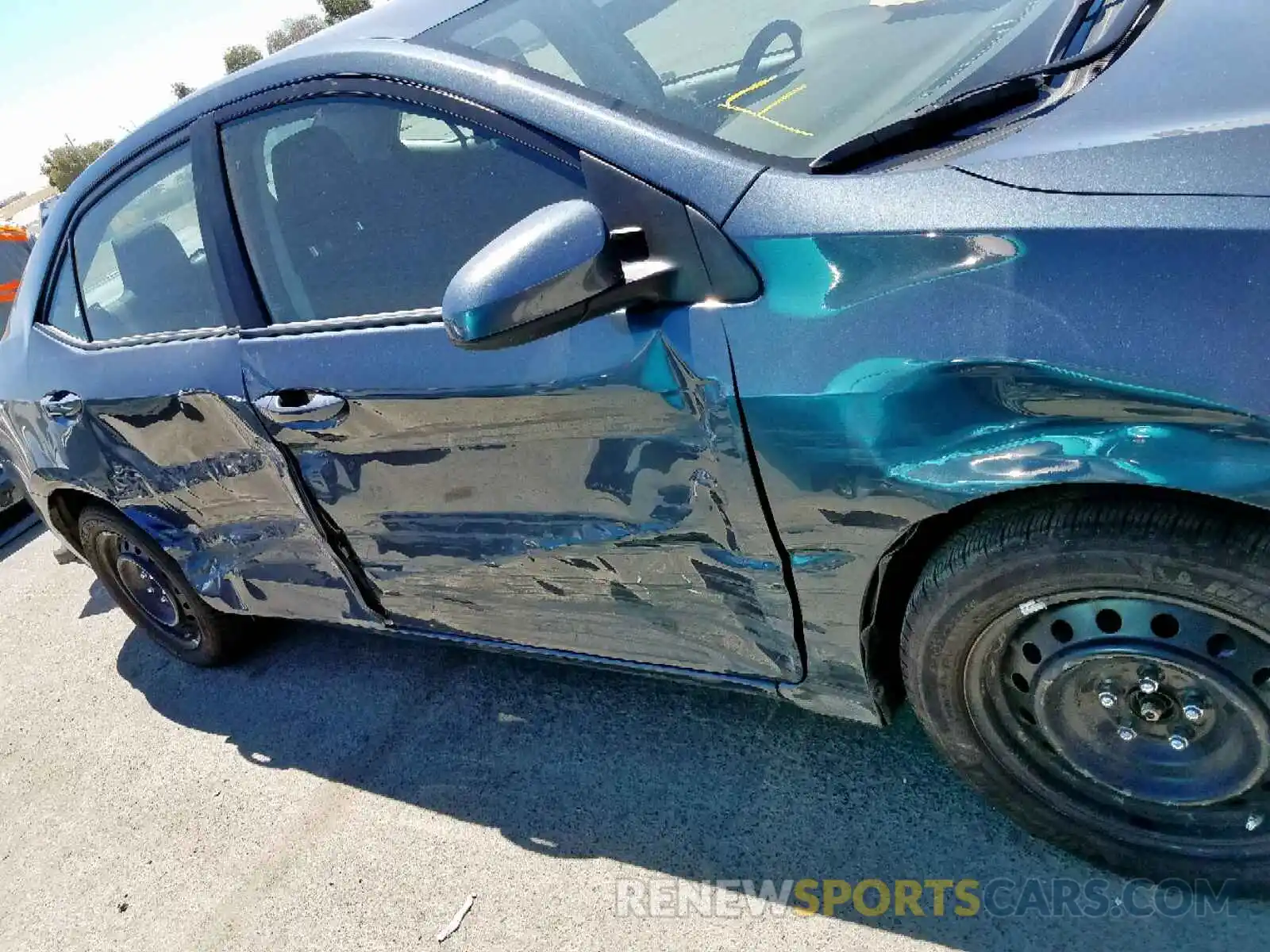 9 Photograph of a damaged car 2T1BURHE7KC176683 TOYOTA COROLLA 2019