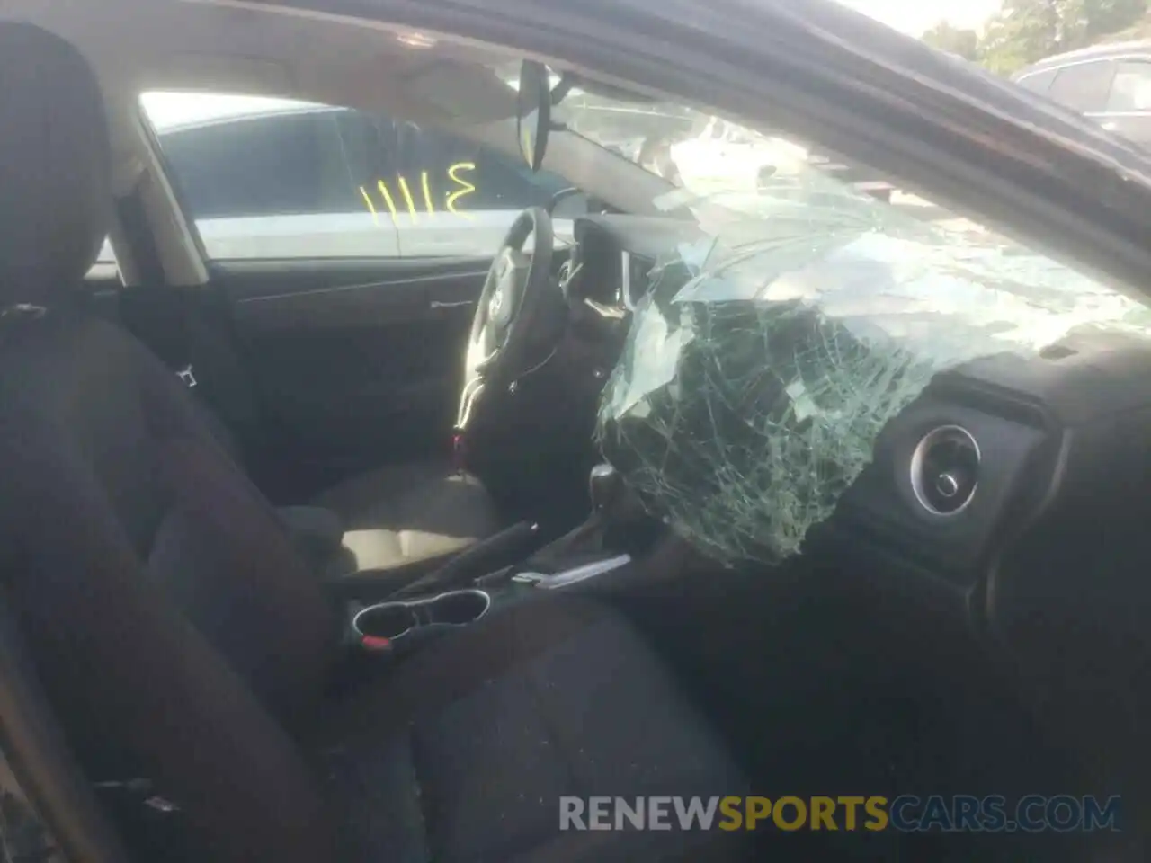 5 Photograph of a damaged car 2T1BURHE7KC177204 TOYOTA COROLLA 2019