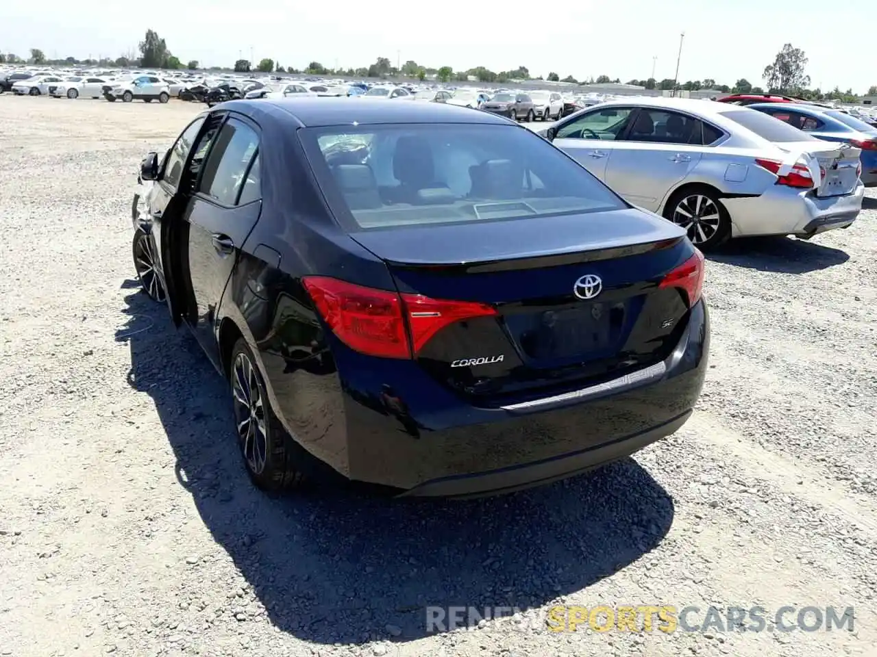 3 Photograph of a damaged car 2T1BURHE7KC177381 TOYOTA COROLLA 2019