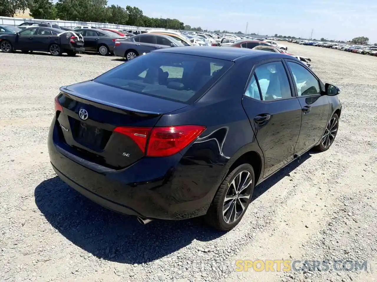 4 Photograph of a damaged car 2T1BURHE7KC177381 TOYOTA COROLLA 2019