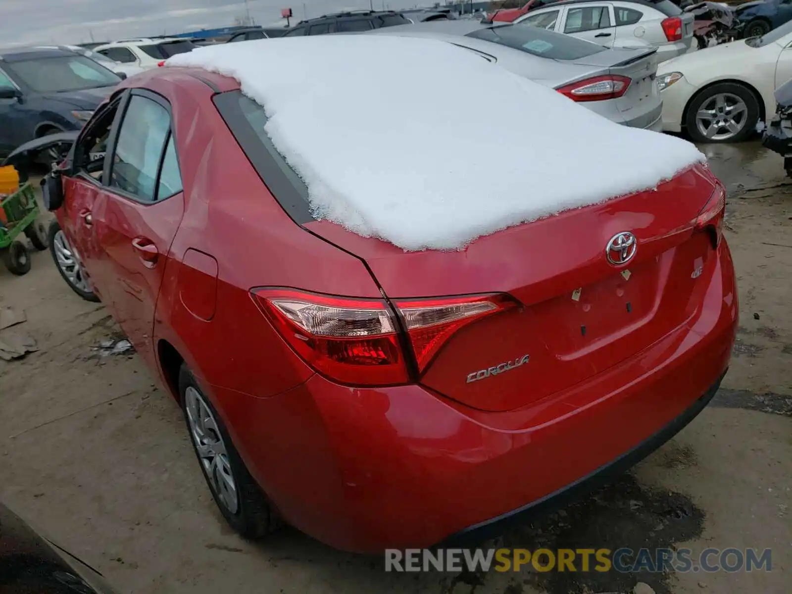 3 Photograph of a damaged car 2T1BURHE7KC177669 TOYOTA COROLLA 2019