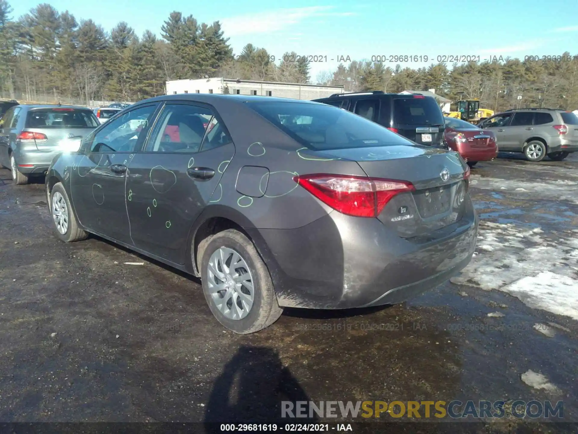 3 Photograph of a damaged car 2T1BURHE7KC177753 TOYOTA COROLLA 2019