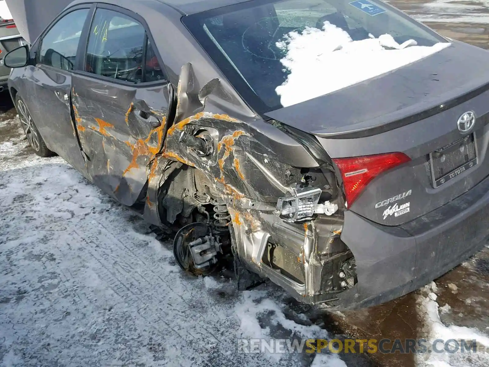 9 Photograph of a damaged car 2T1BURHE7KC178773 TOYOTA COROLLA 2019