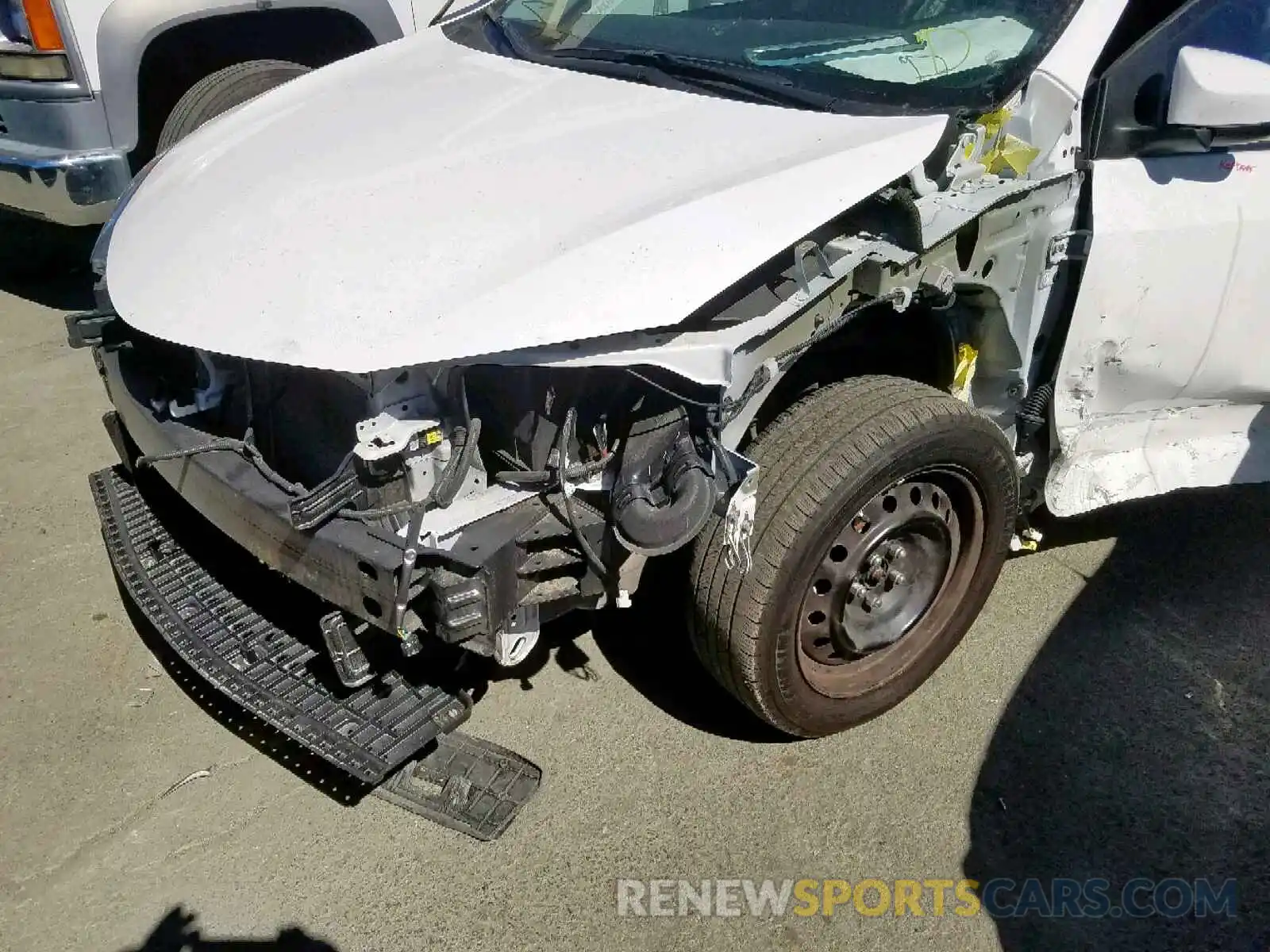 9 Photograph of a damaged car 2T1BURHE7KC180152 TOYOTA COROLLA 2019