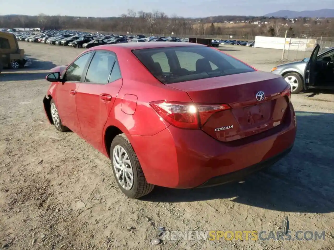 3 Photograph of a damaged car 2T1BURHE7KC180975 TOYOTA COROLLA 2019