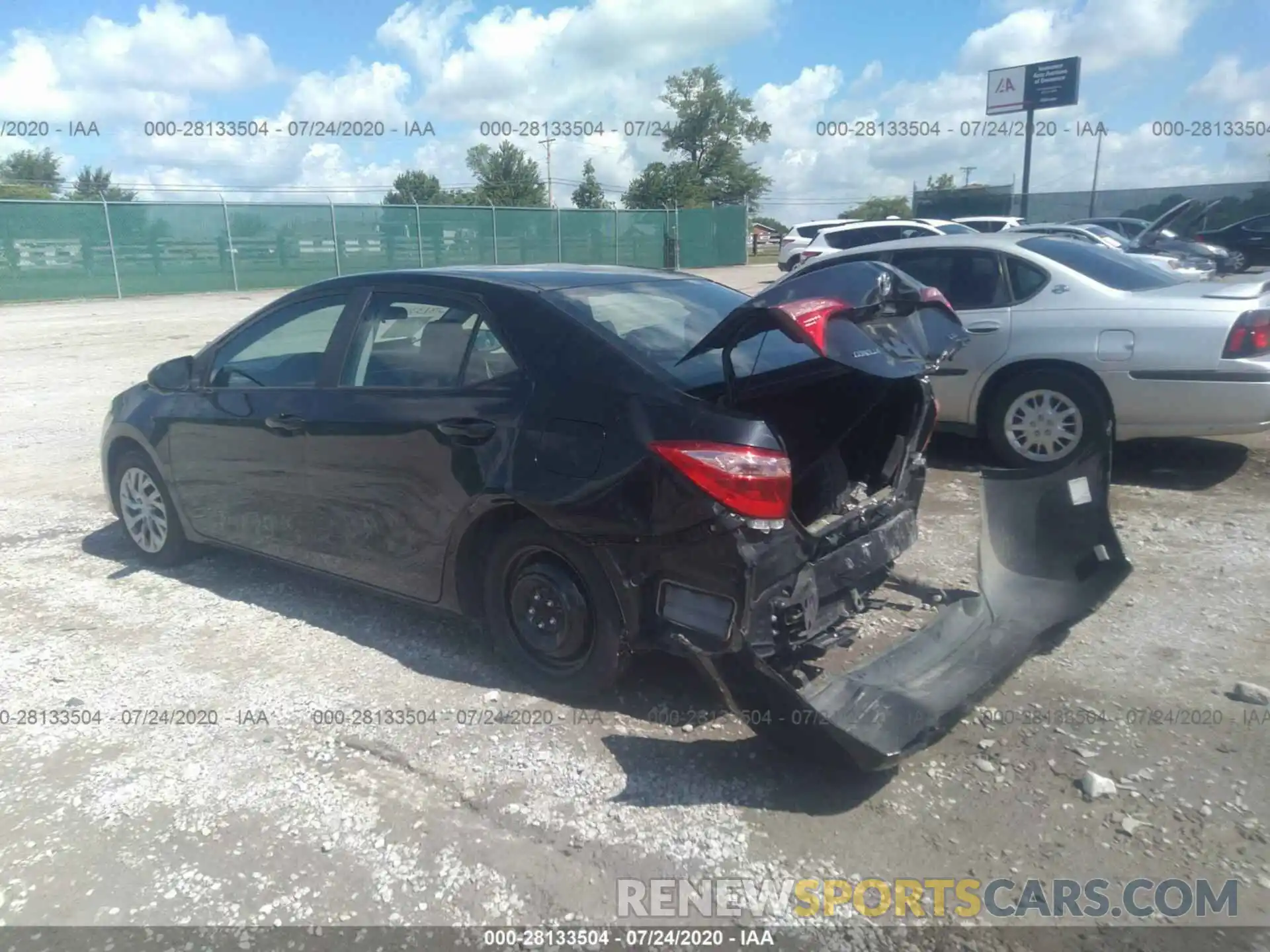 3 Photograph of a damaged car 2T1BURHE7KC181706 TOYOTA COROLLA 2019