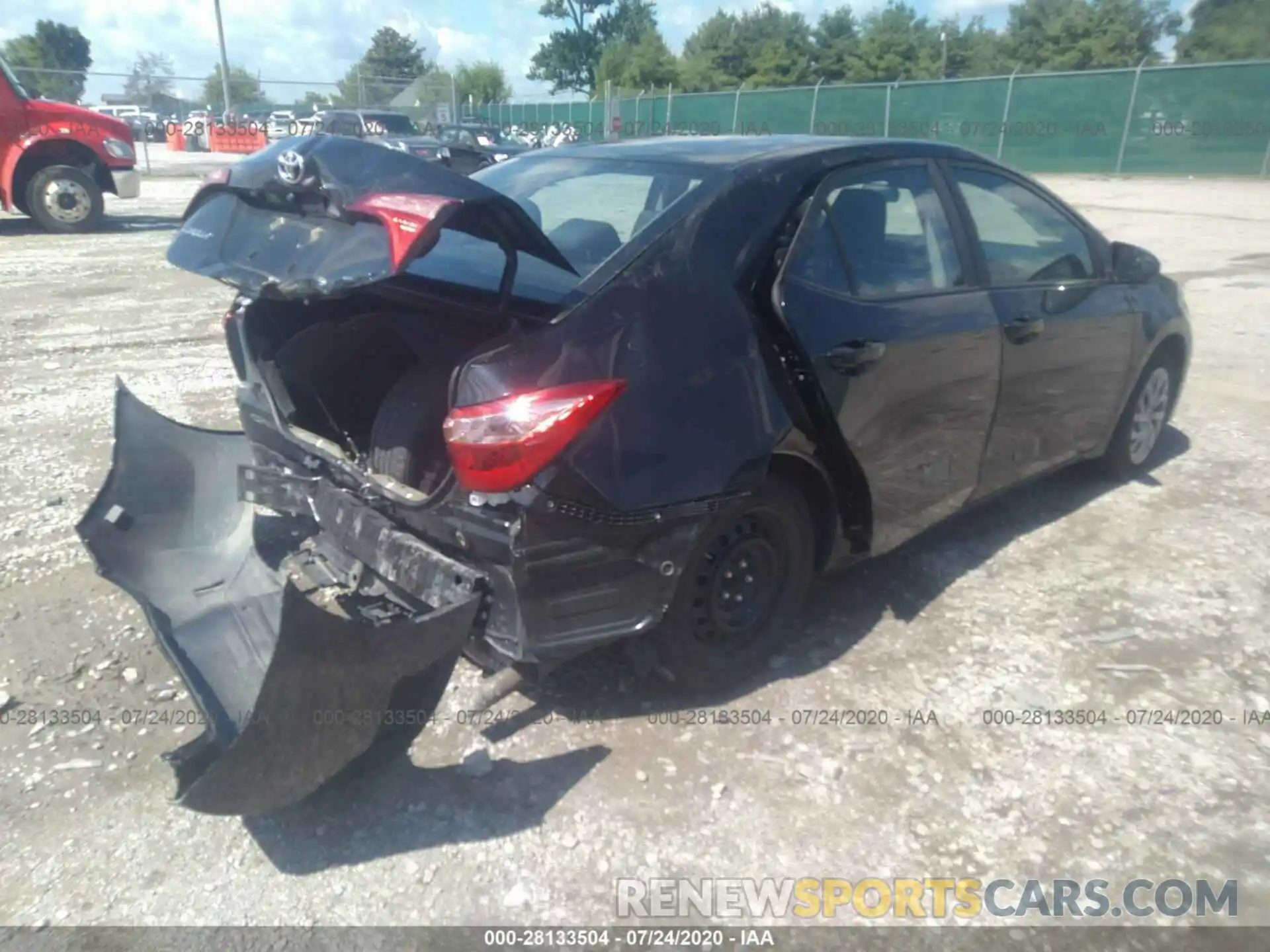 4 Photograph of a damaged car 2T1BURHE7KC181706 TOYOTA COROLLA 2019