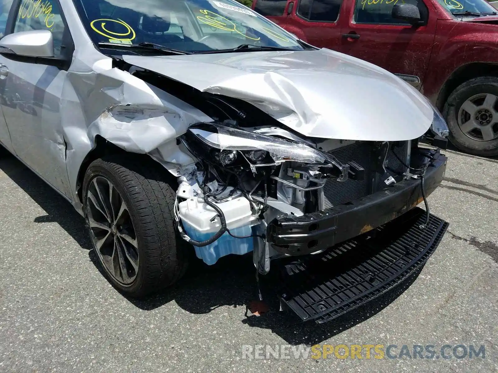 9 Photograph of a damaged car 2T1BURHE7KC182189 TOYOTA COROLLA 2019