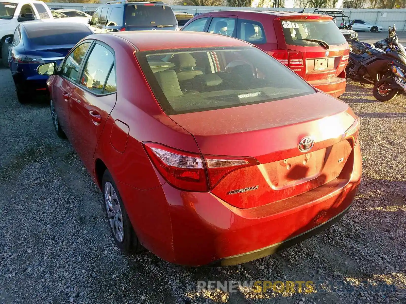 3 Photograph of a damaged car 2T1BURHE7KC182435 TOYOTA COROLLA 2019