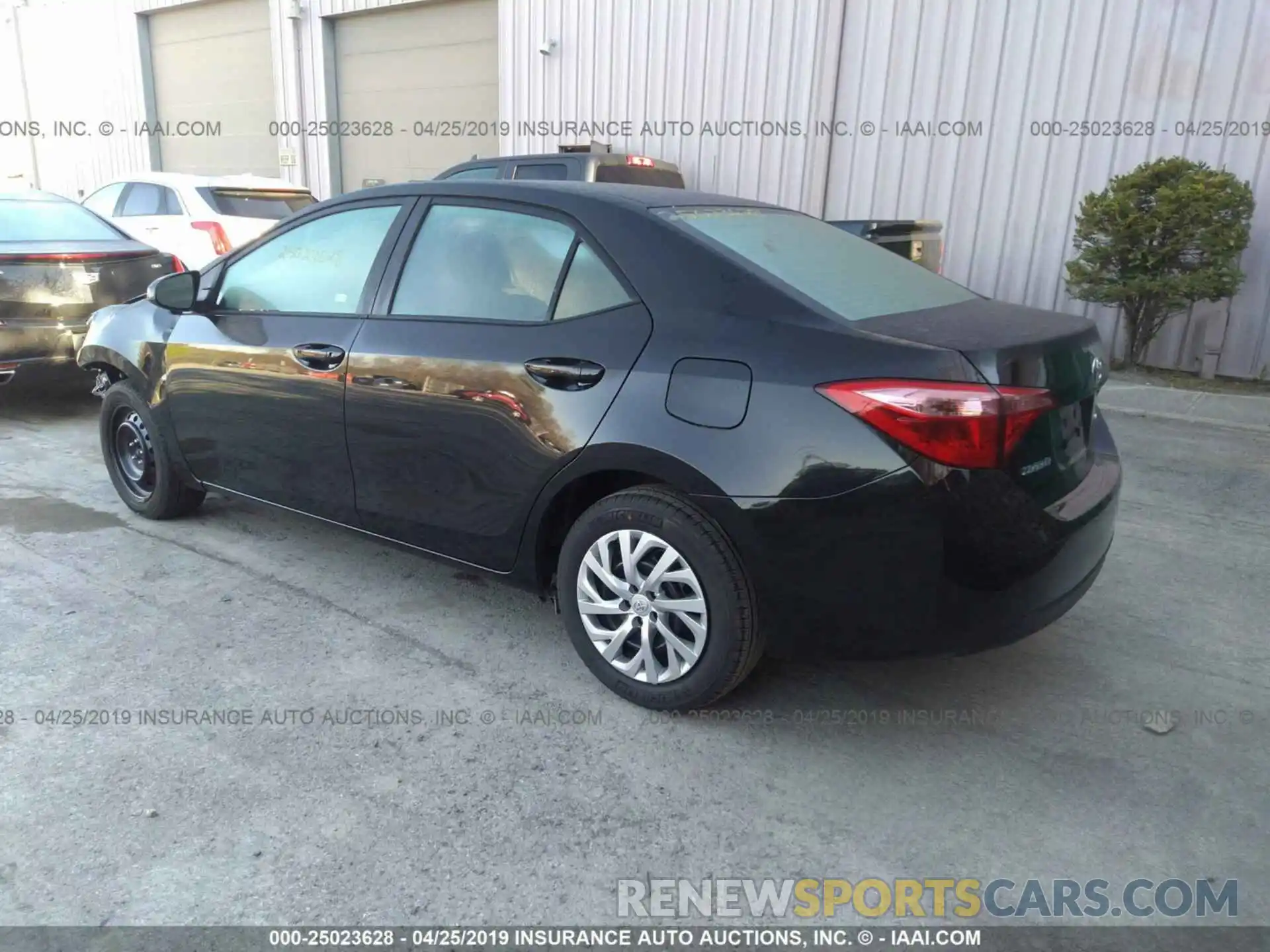 3 Photograph of a damaged car 2T1BURHE7KC183097 TOYOTA COROLLA 2019