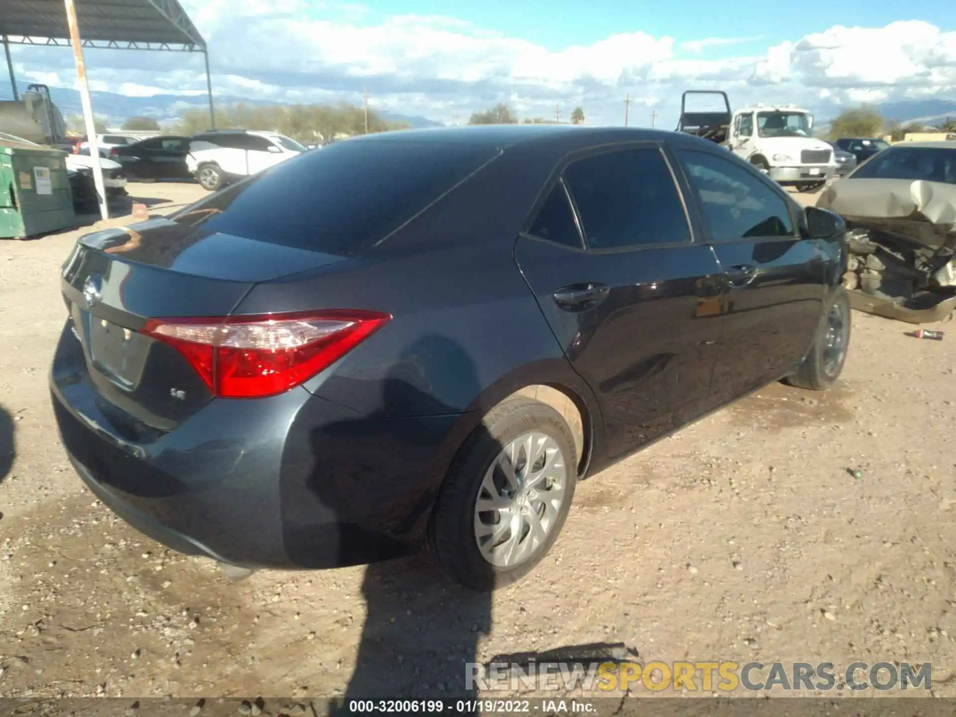 4 Photograph of a damaged car 2T1BURHE7KC183729 TOYOTA COROLLA 2019