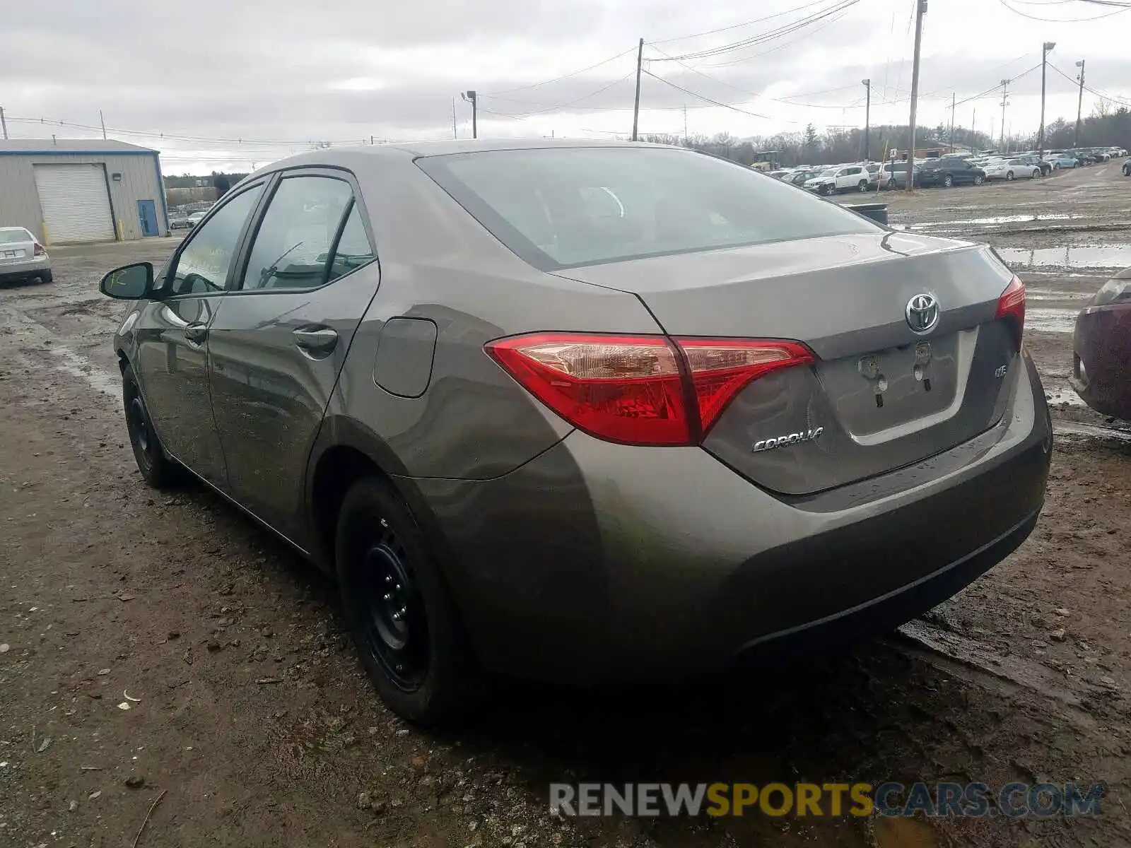 3 Photograph of a damaged car 2T1BURHE7KC184024 TOYOTA COROLLA 2019