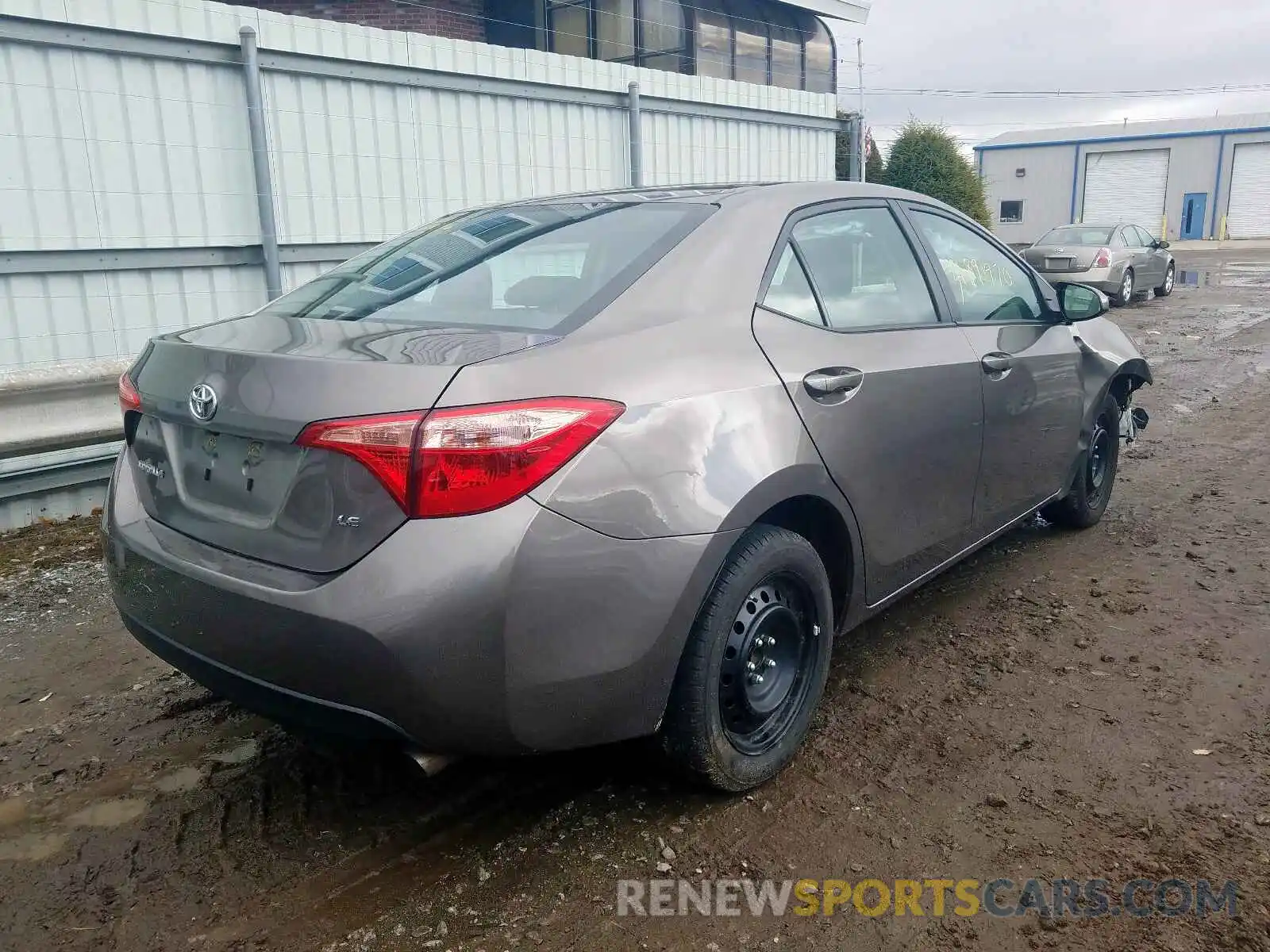 4 Photograph of a damaged car 2T1BURHE7KC184024 TOYOTA COROLLA 2019