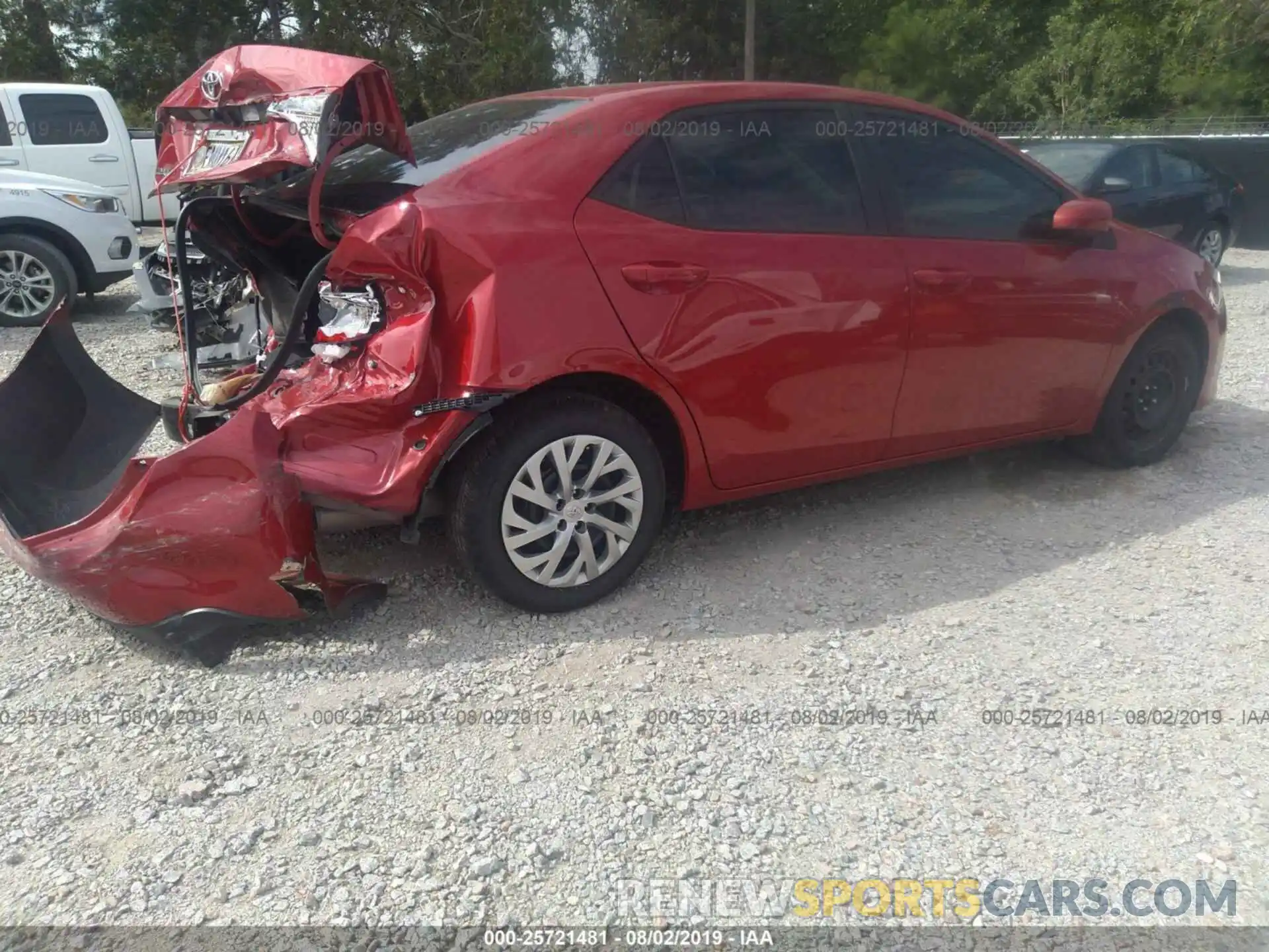 4 Photograph of a damaged car 2T1BURHE7KC185187 TOYOTA COROLLA 2019