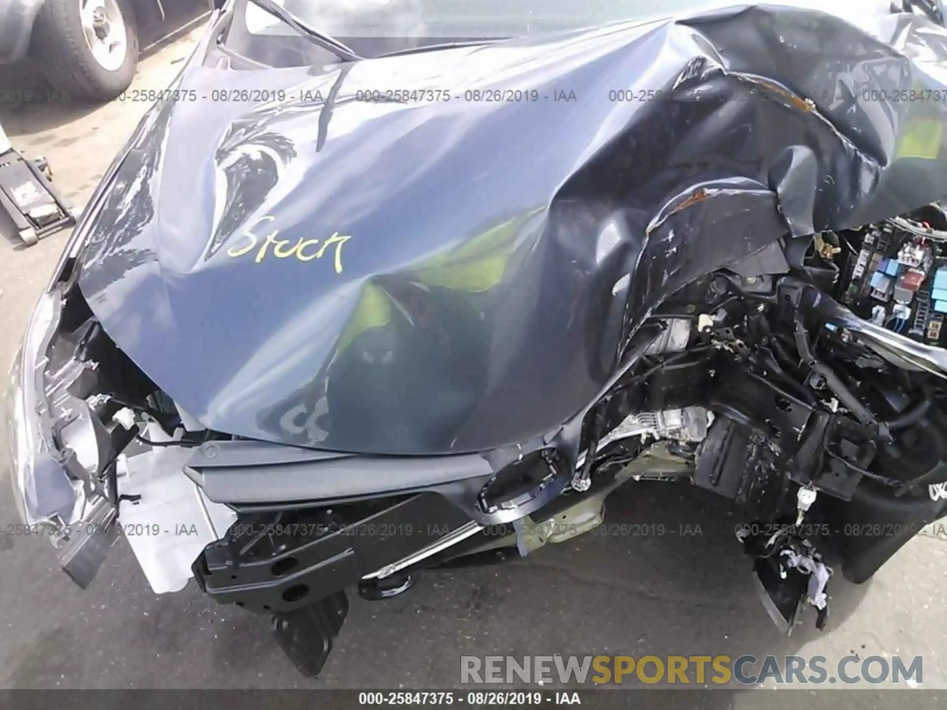 10 Photograph of a damaged car 2T1BURHE7KC185531 TOYOTA COROLLA 2019