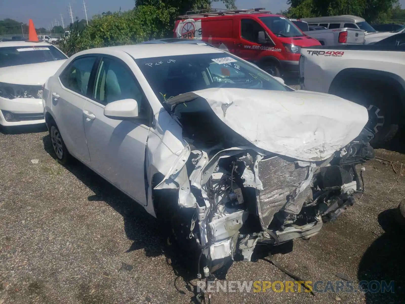 1 Photograph of a damaged car 2T1BURHE7KC185710 TOYOTA COROLLA 2019