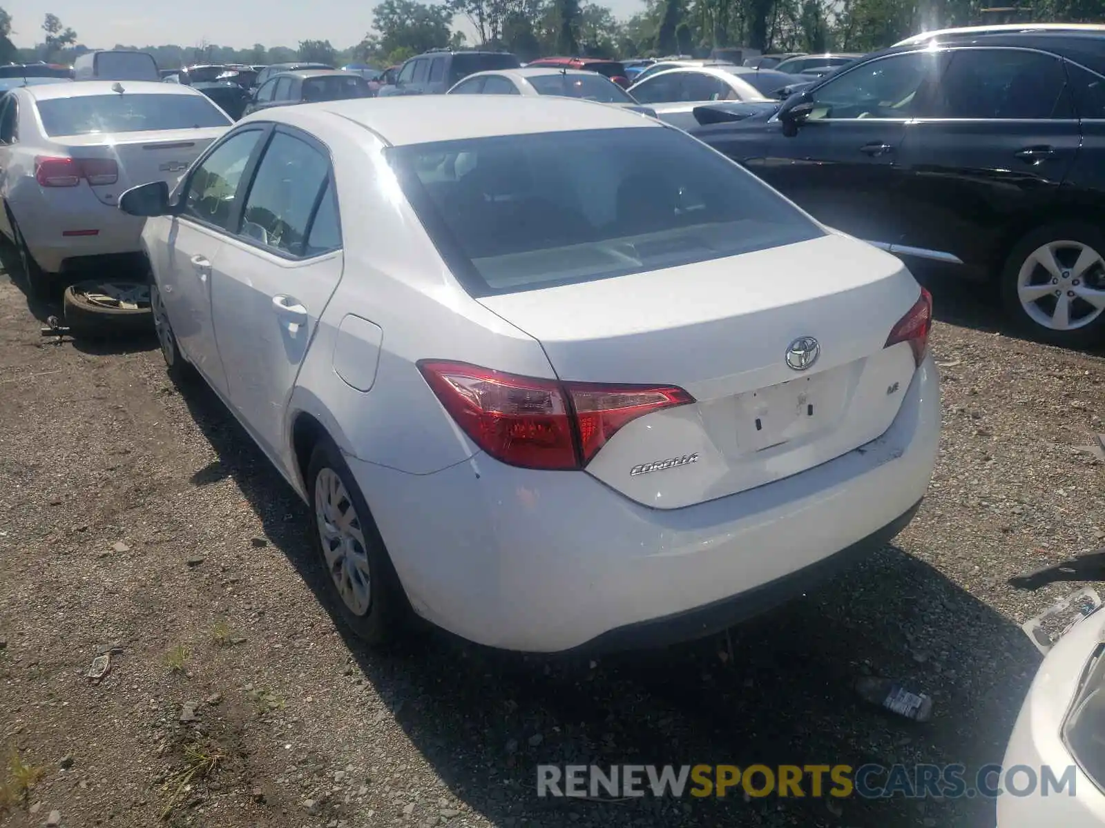 3 Photograph of a damaged car 2T1BURHE7KC185710 TOYOTA COROLLA 2019