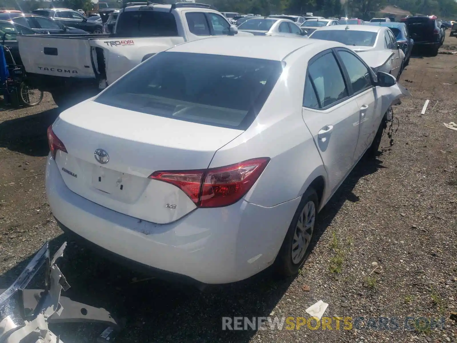 4 Photograph of a damaged car 2T1BURHE7KC185710 TOYOTA COROLLA 2019