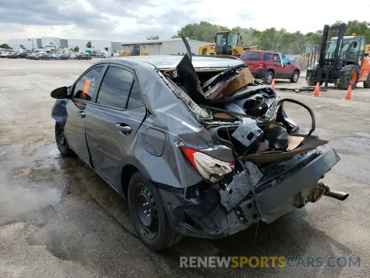 3 Photograph of a damaged car 2T1BURHE7KC186467 TOYOTA COROLLA 2019