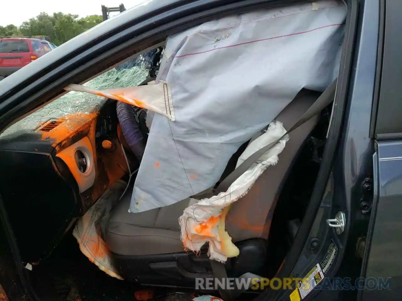 5 Photograph of a damaged car 2T1BURHE7KC186467 TOYOTA COROLLA 2019