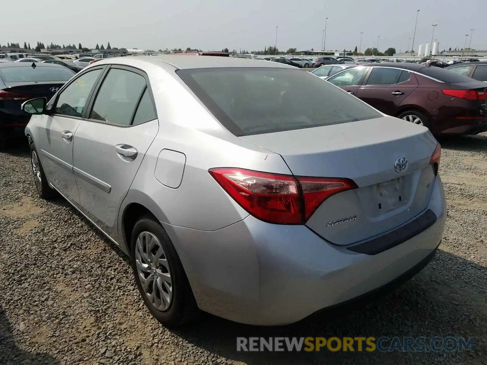 3 Photograph of a damaged car 2T1BURHE7KC187649 TOYOTA COROLLA 2019