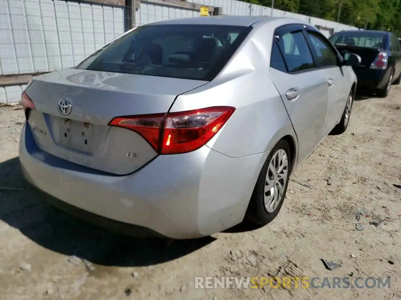 4 Photograph of a damaged car 2T1BURHE7KC187845 TOYOTA COROLLA 2019