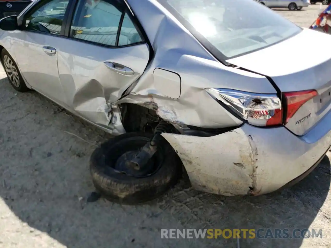 9 Photograph of a damaged car 2T1BURHE7KC187845 TOYOTA COROLLA 2019