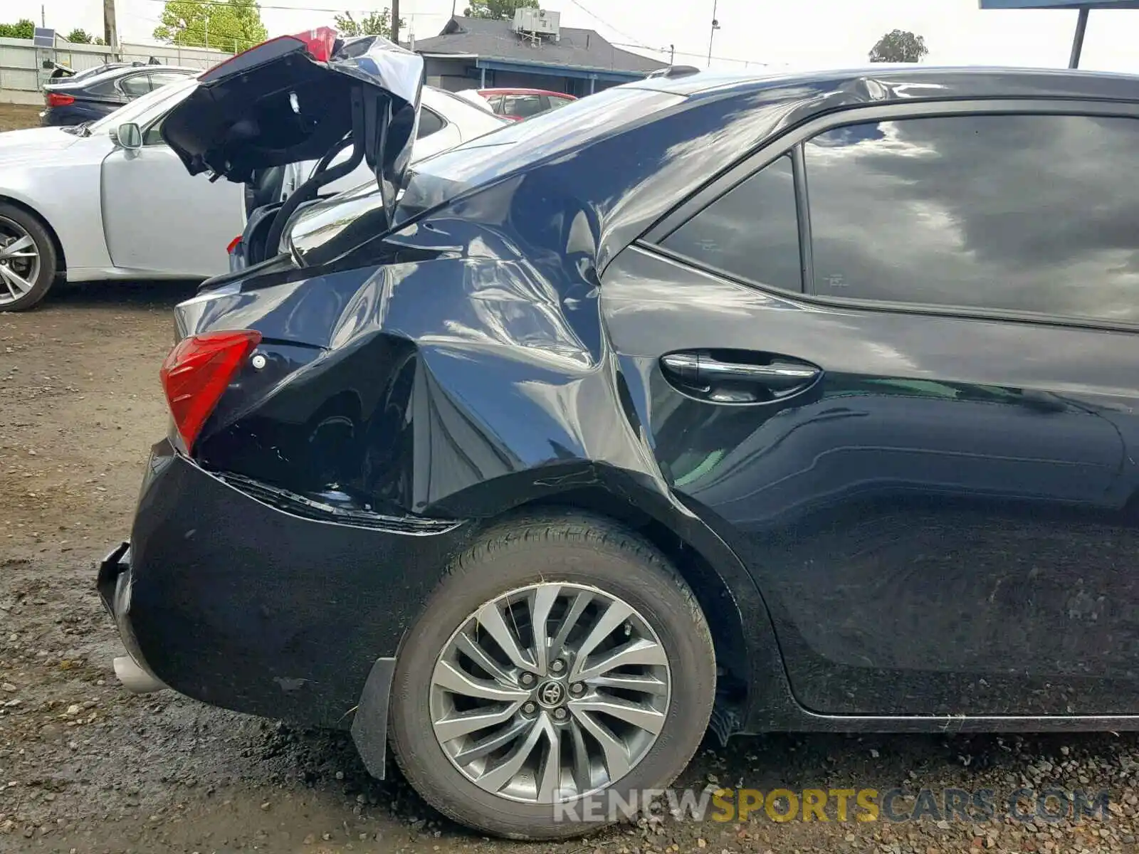 9 Photograph of a damaged car 2T1BURHE7KC188719 TOYOTA COROLLA 2019