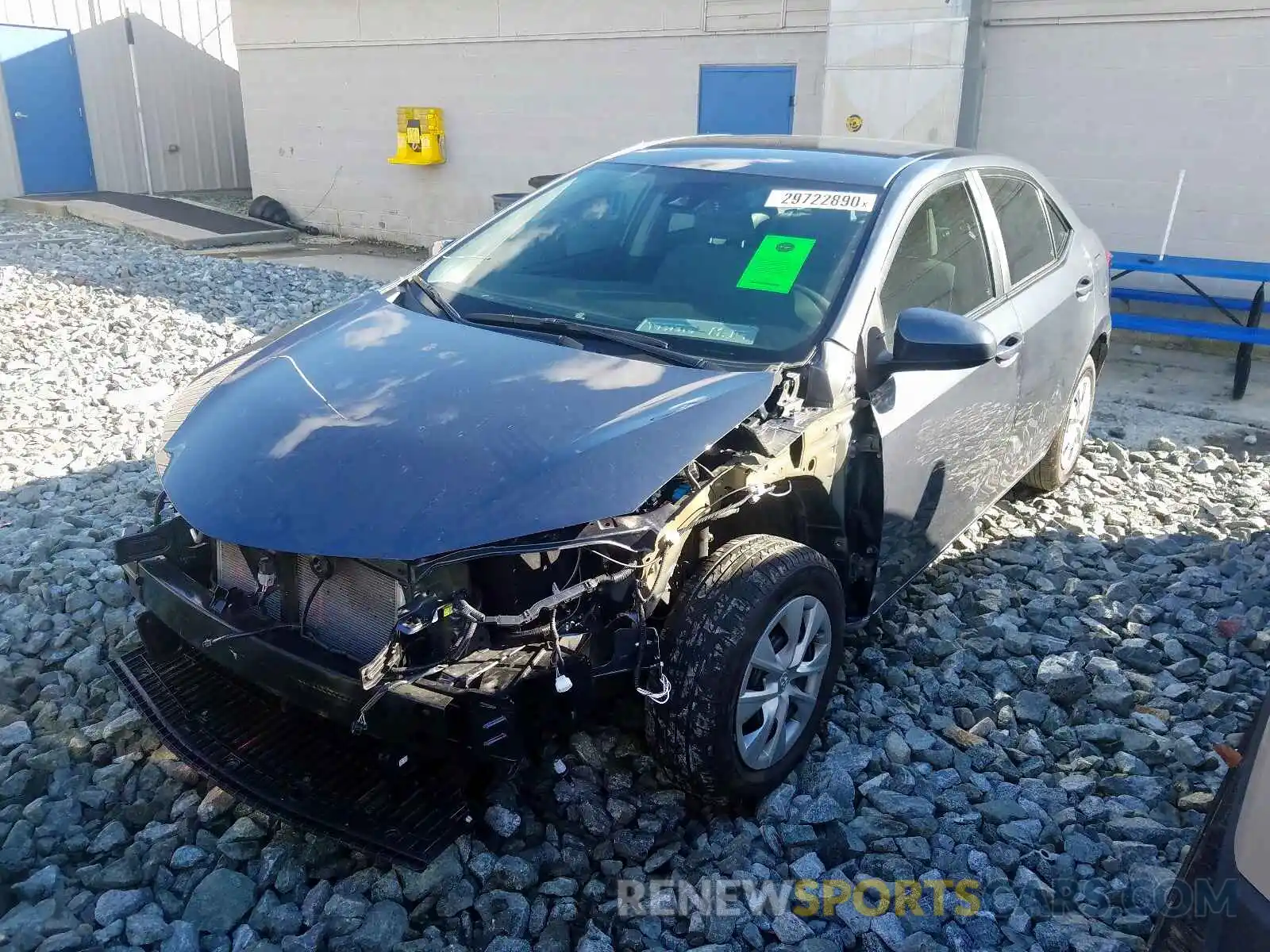 2 Фотография поврежденного автомобиля 2T1BURHE7KC189286 TOYOTA COROLLA 2019